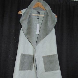 Love Token Andrea long Faux Vest Medium Preowned